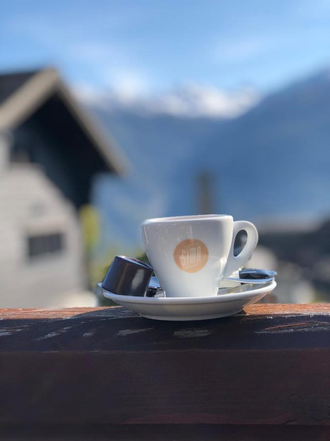 Cafe Cher-Mignon Et Chambres D'Hotes Chermignon-d'en Haut Exterior foto